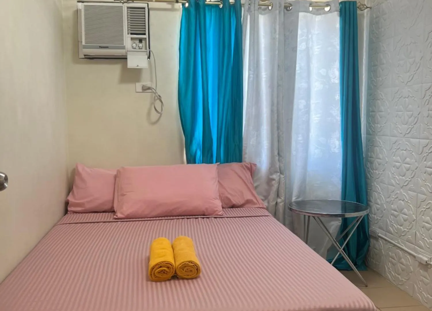 ホステル Sunshine Davao Centro Spatial